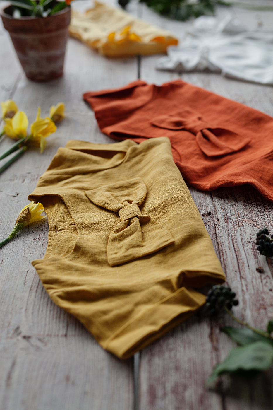 Short sleeves linen blouse for little girls with big ribbon