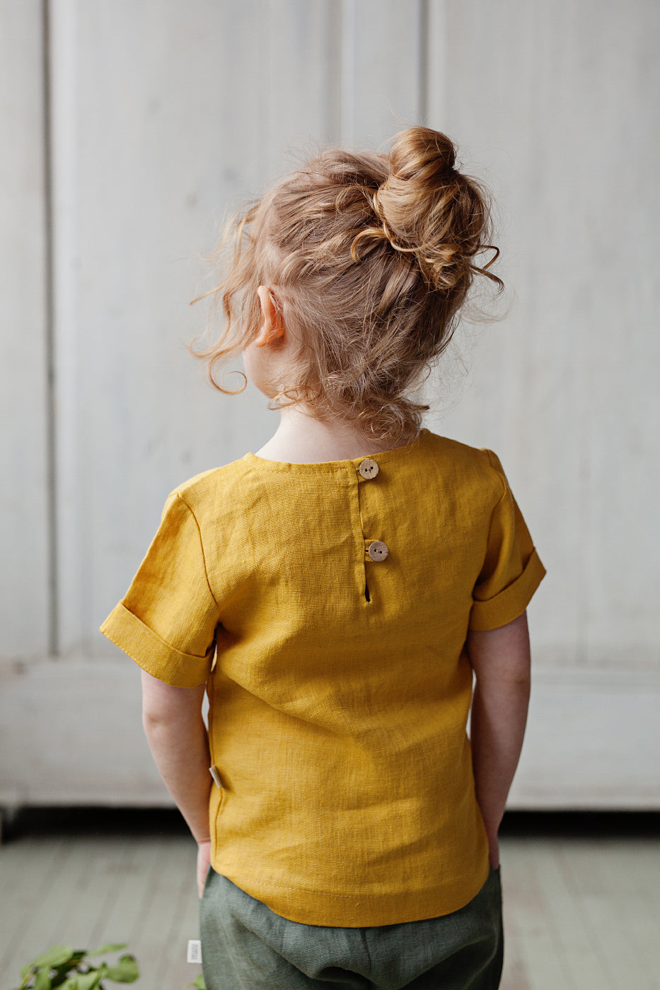Short sleeves linen blouse for little girls with big ribbon