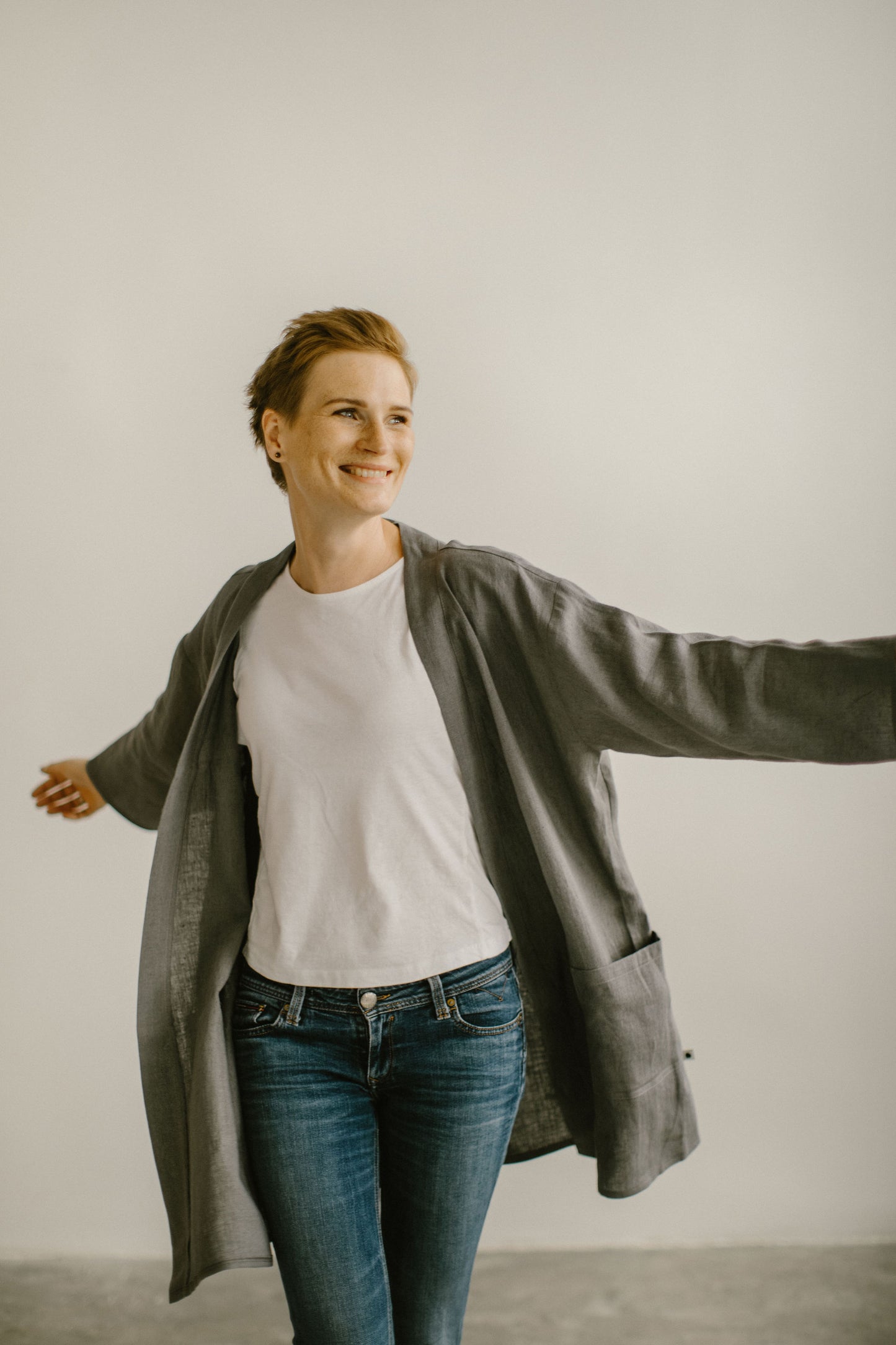 Linen kimono cardigan with long sleeves
