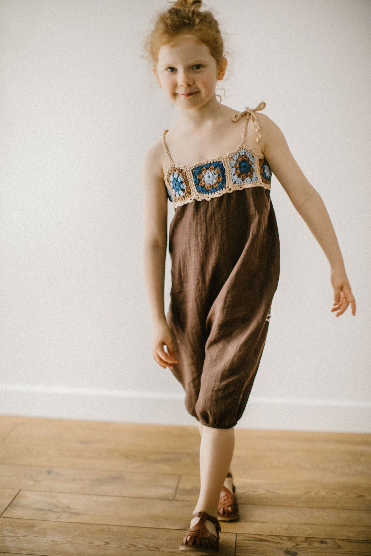 Besides, all organic linen clothes are breathable and ensure air circulation of your kid. Jumpsuit is also machine washable - please read care instructions below!