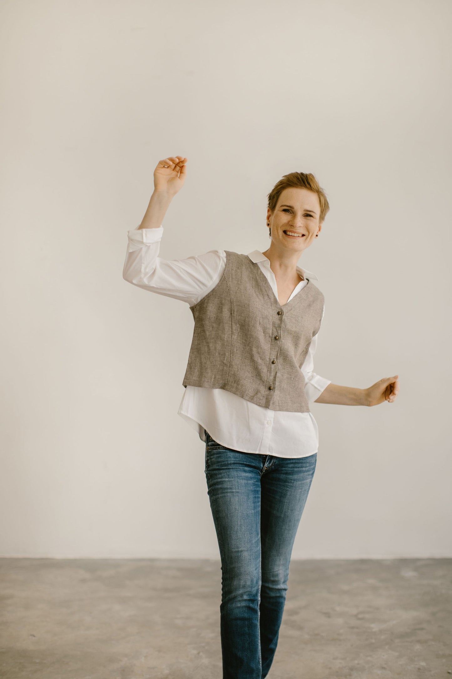 Linen women vest JUNE