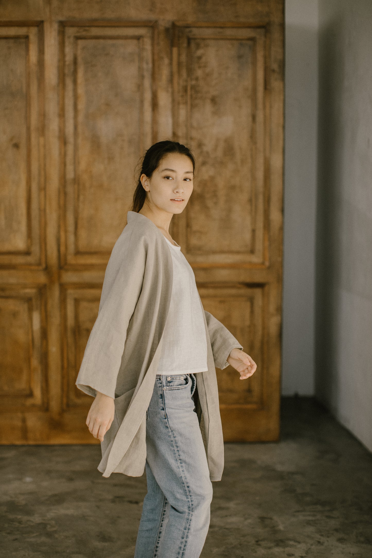 Linen kimono cardigan with long sleeves