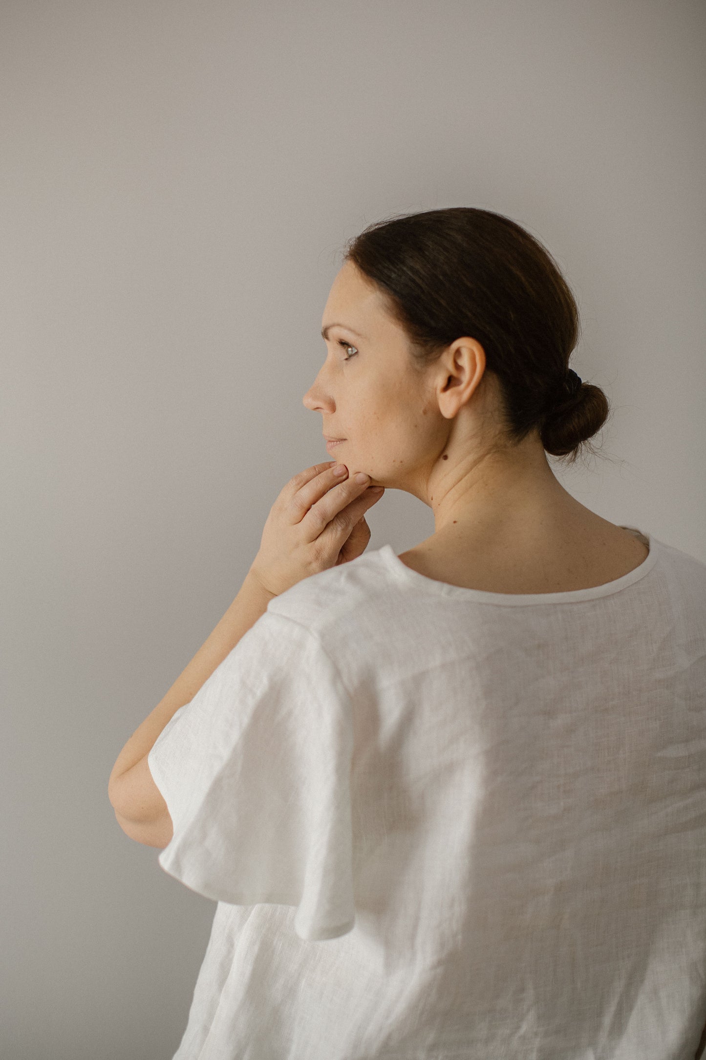 Linen blouse with short sleeves
