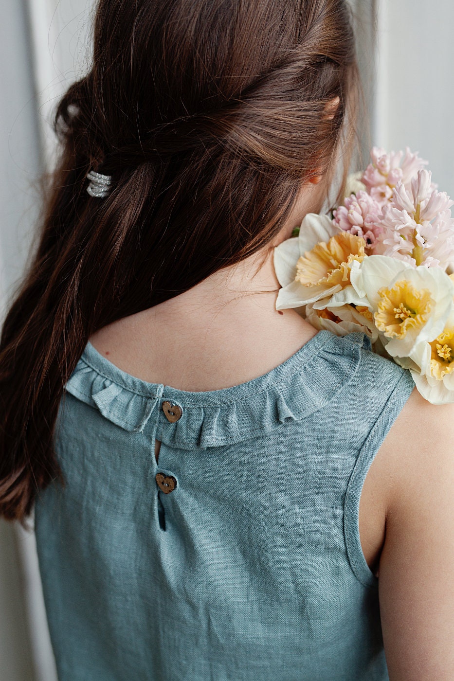 Pure linen sleeveless summer top for girls