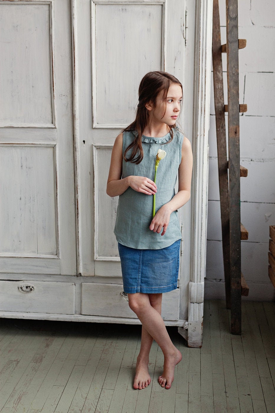 Pure linen sleeveless summer top for girls