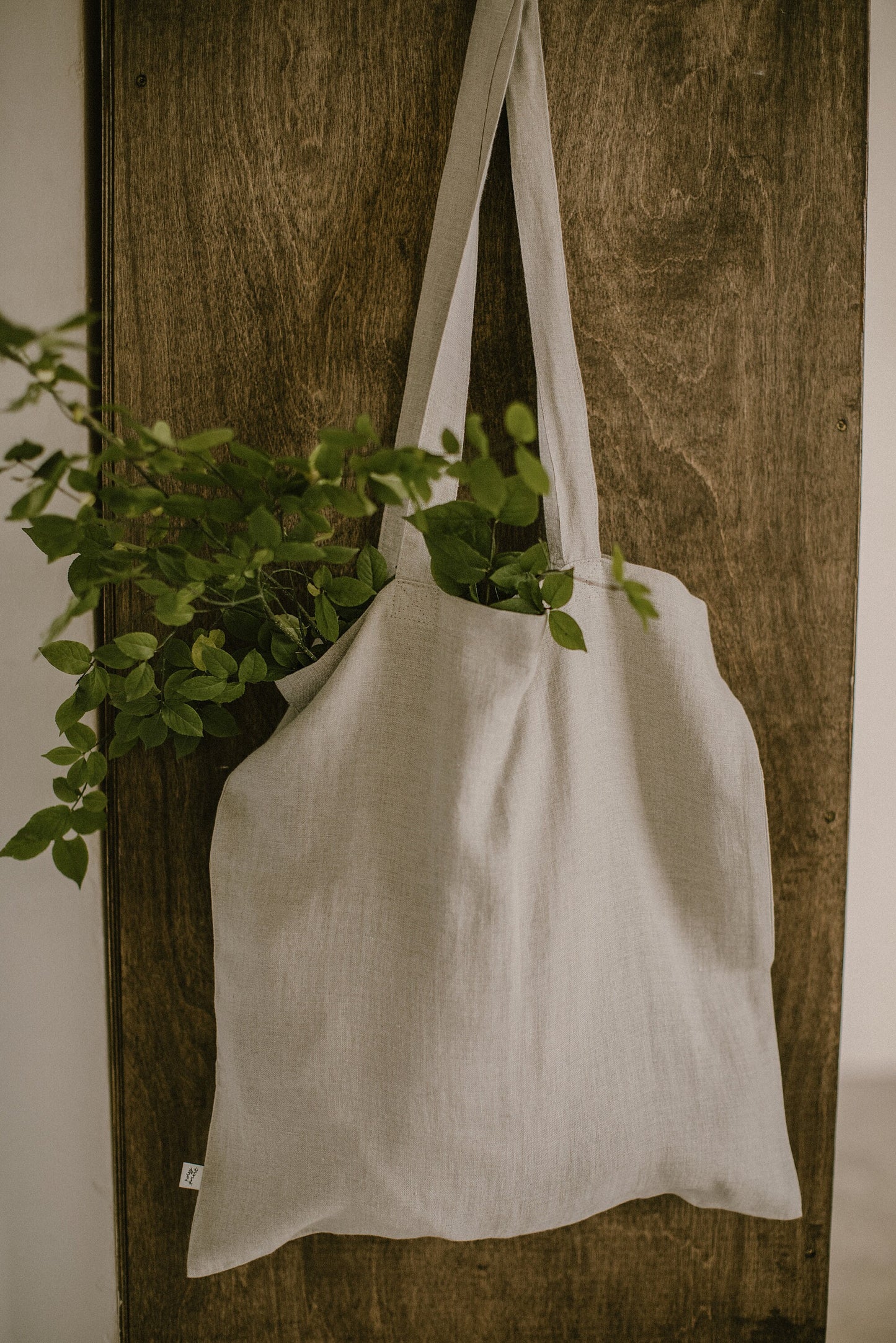 Natural linen tote bag with strong handles
