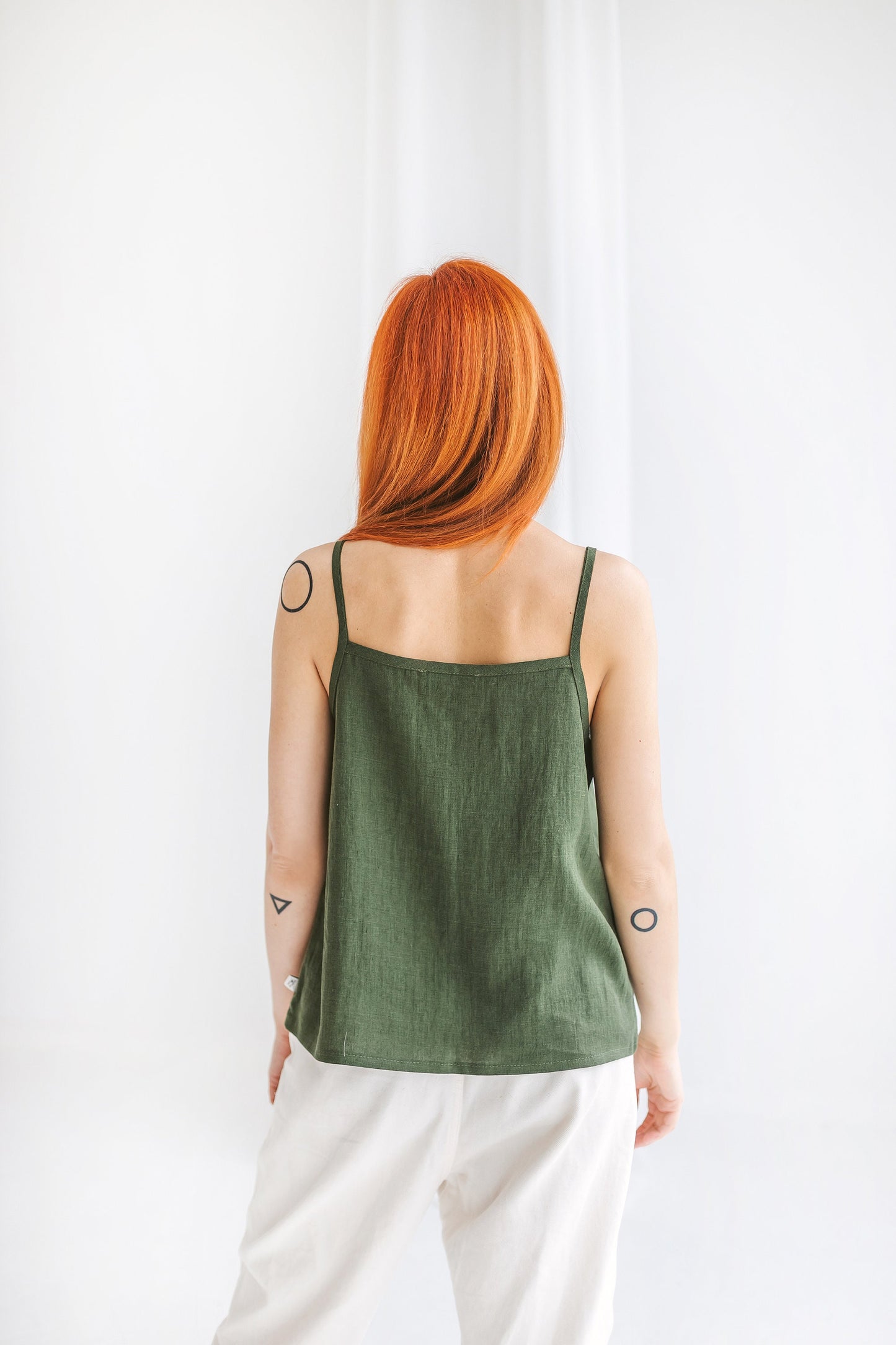 Sleeveless linen crop top BELLA for summer