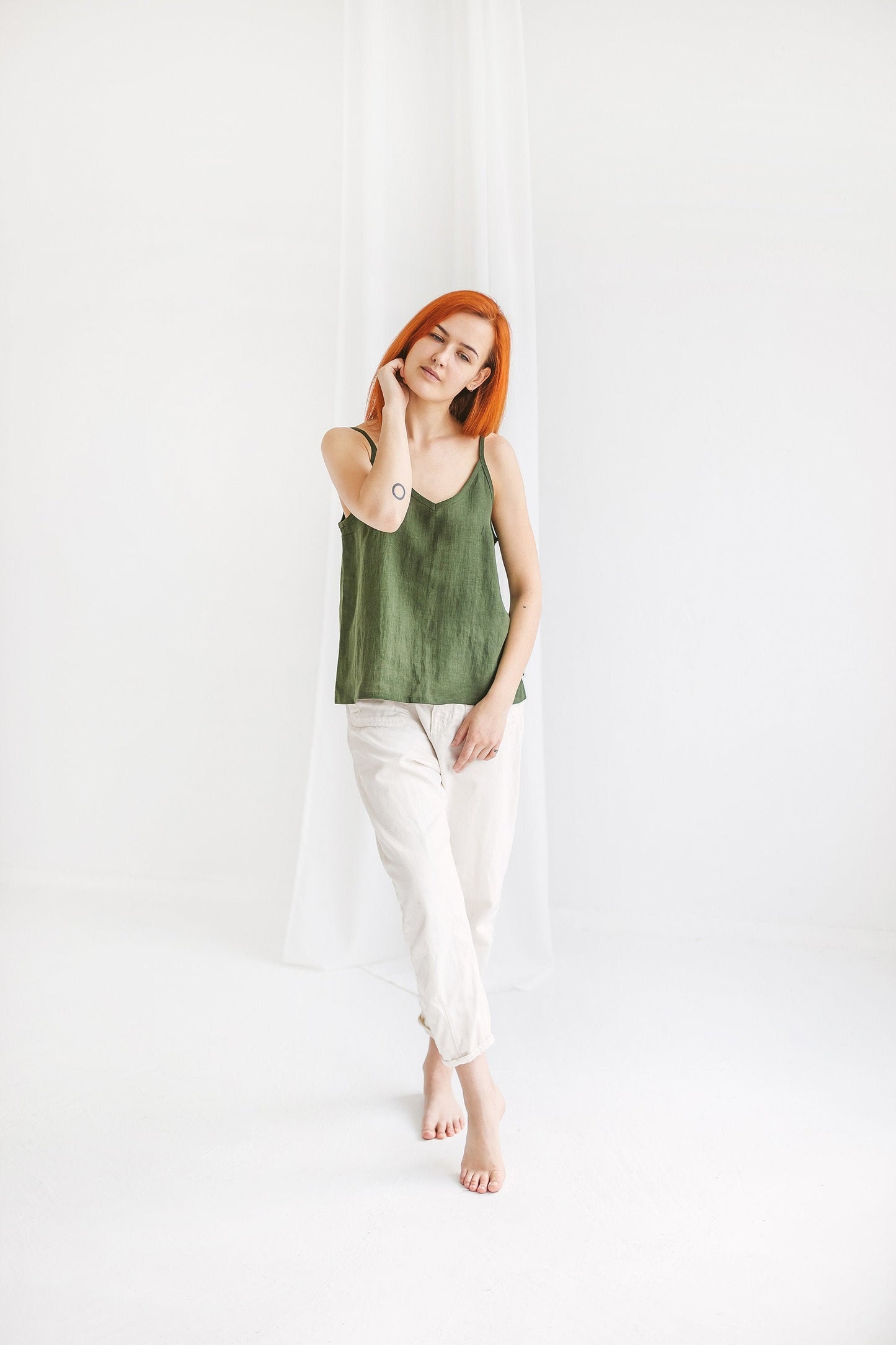 Sleeveless linen crop top BELLA for summer