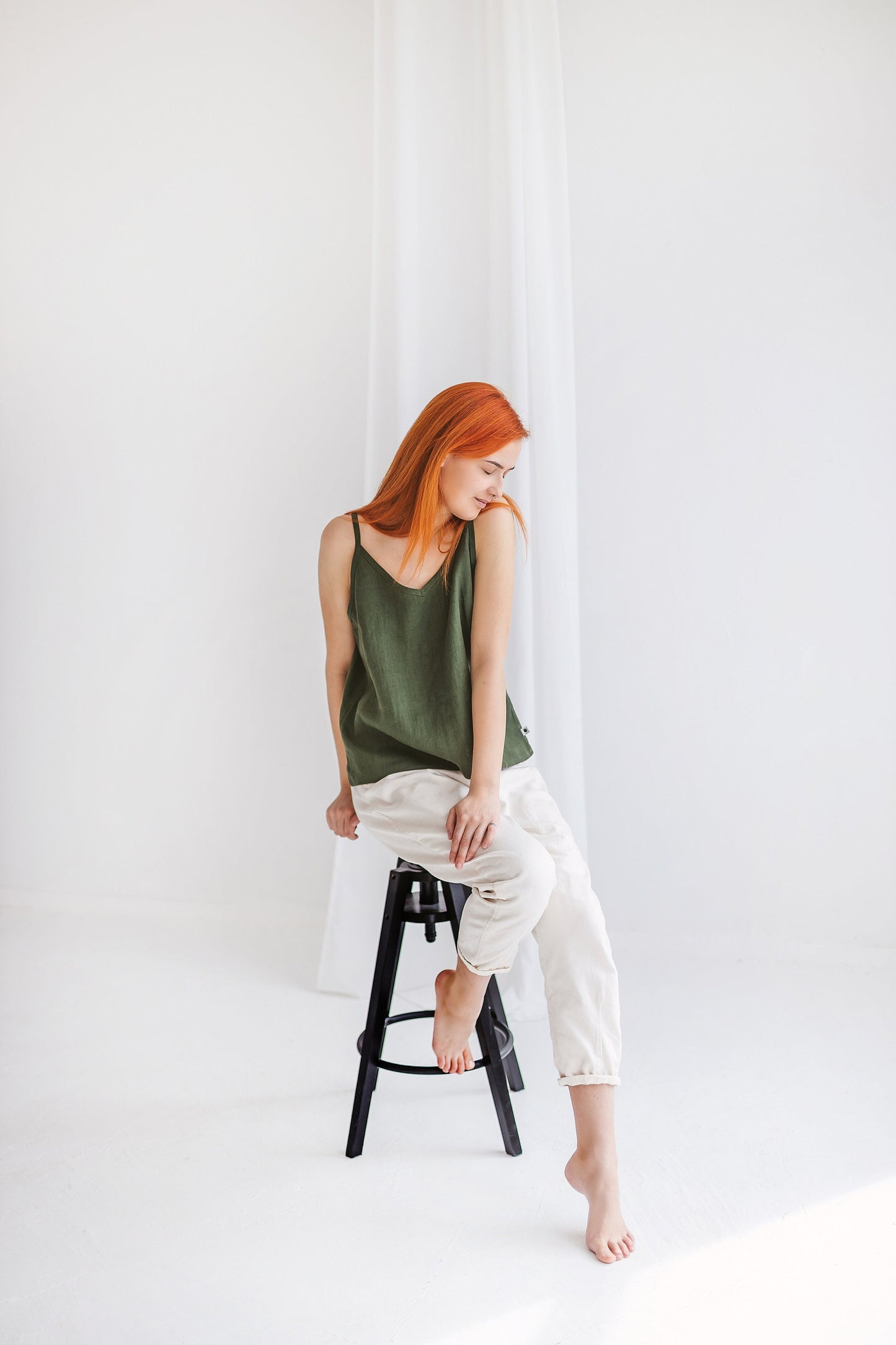 Sleeveless linen crop top BELLA for summer
