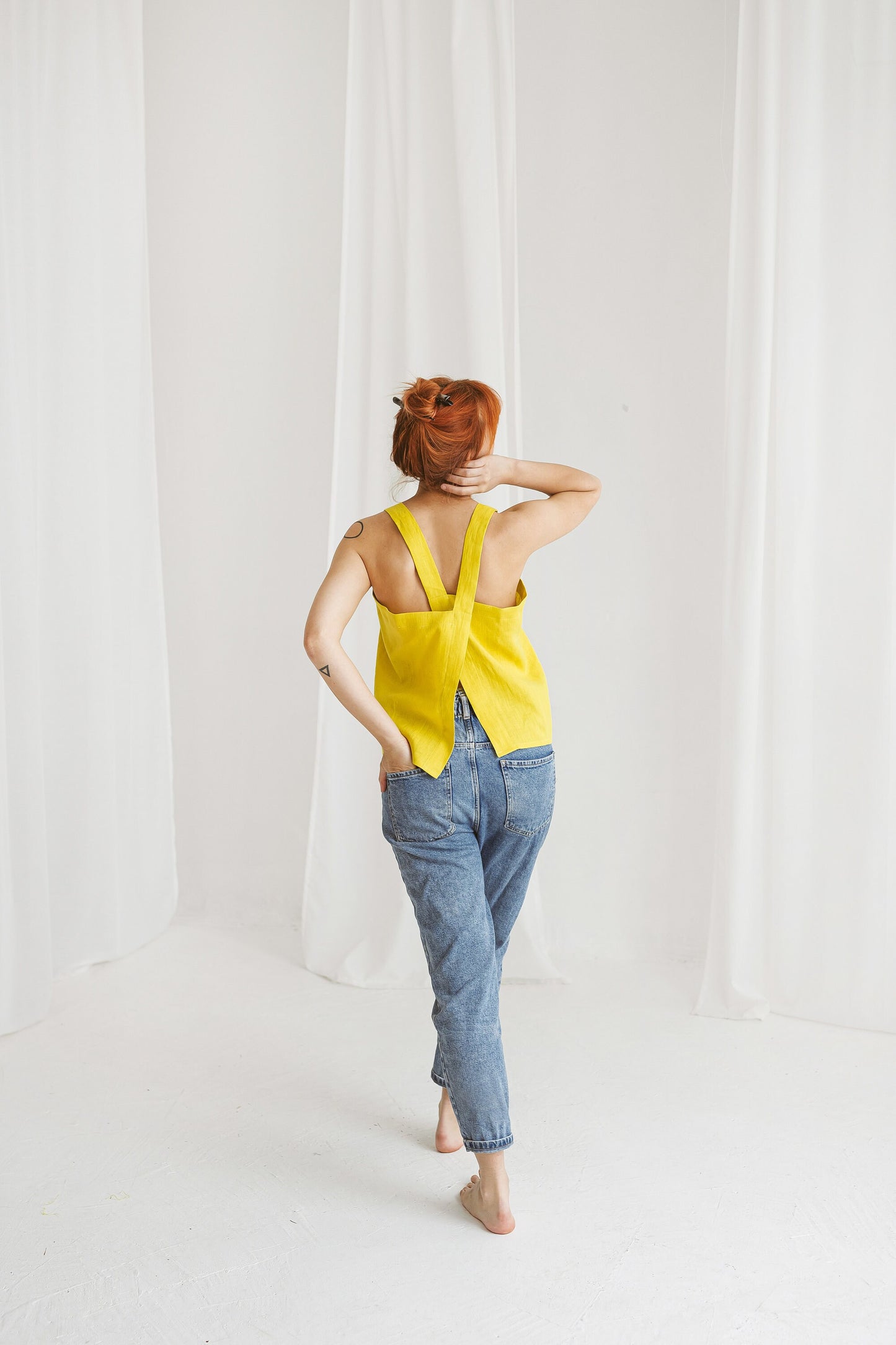 Criss cross straps back top MATILDA