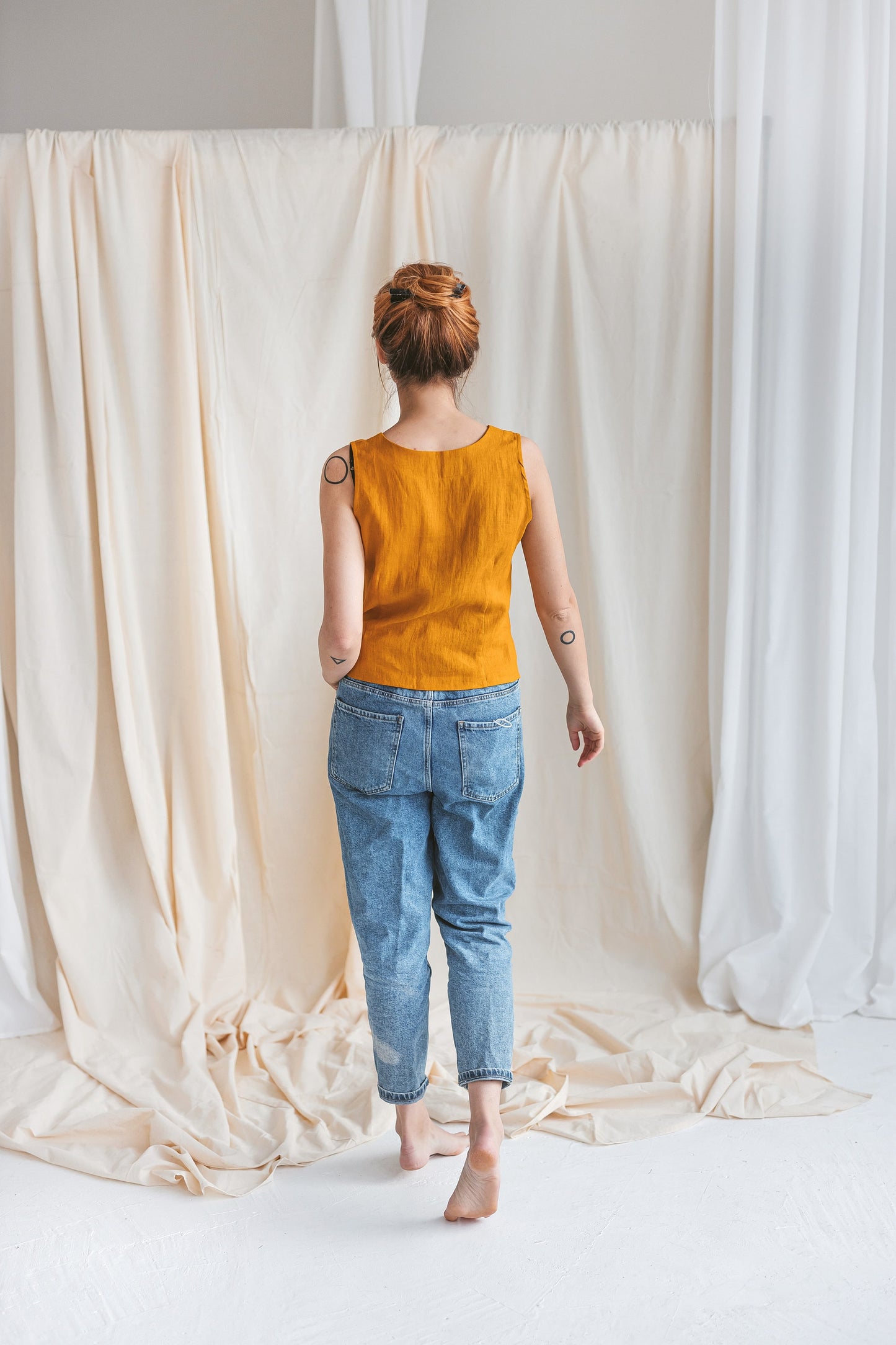 Classic linen vest AFRIKA