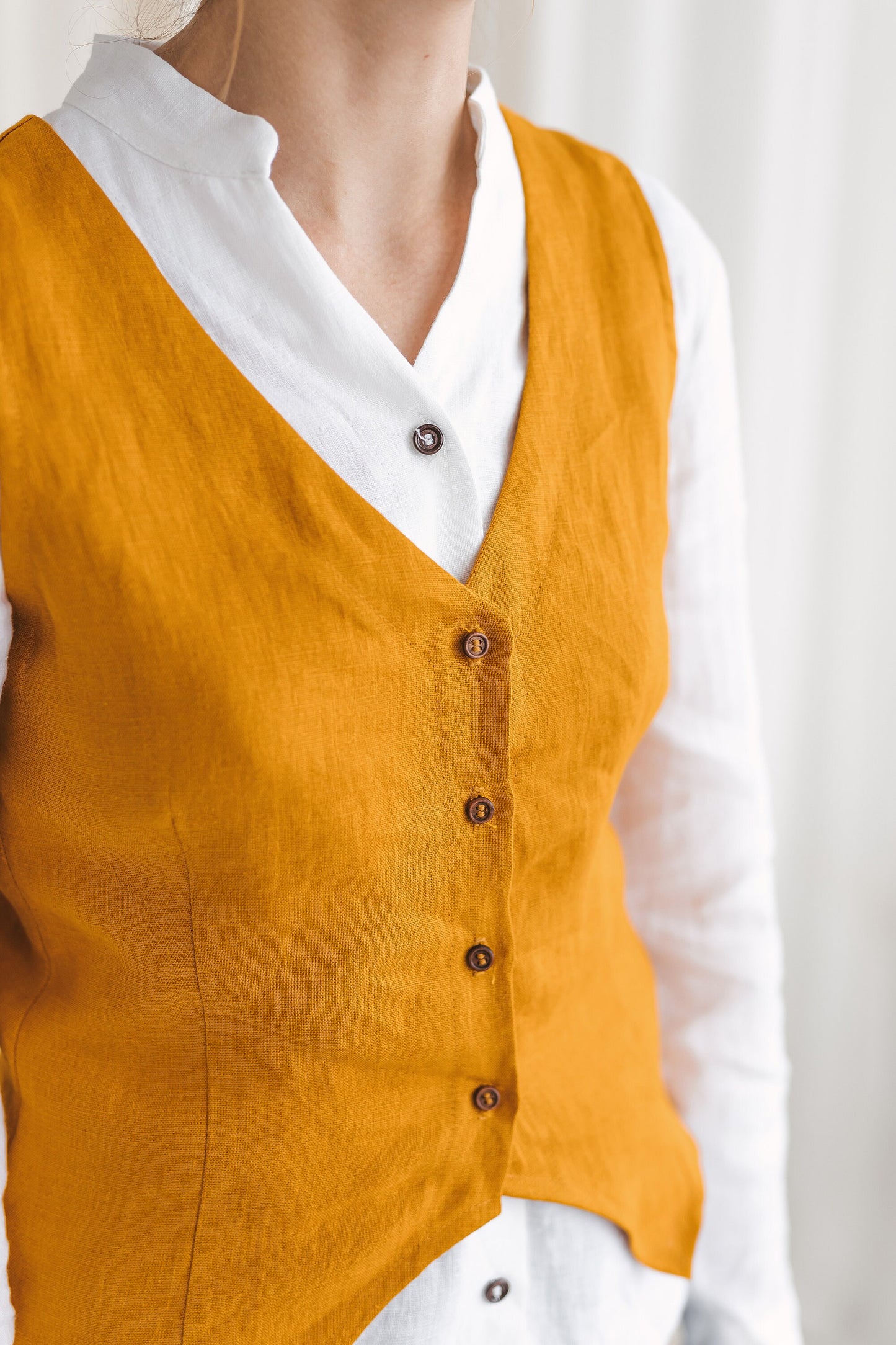 Classic linen vest AFRIKA