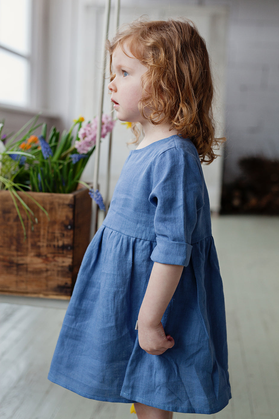 Girl‘s linen dress with long 3/4 sleeves