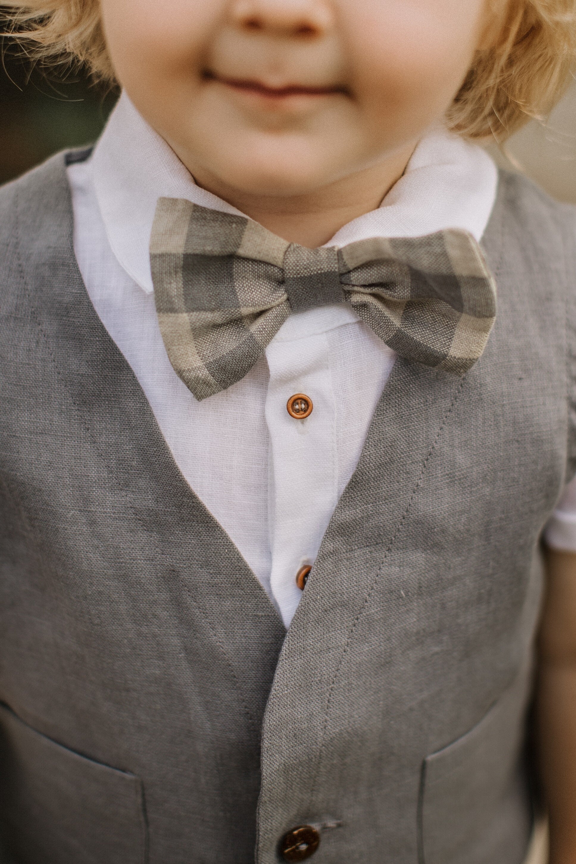 Handmade linen bow tie for boy