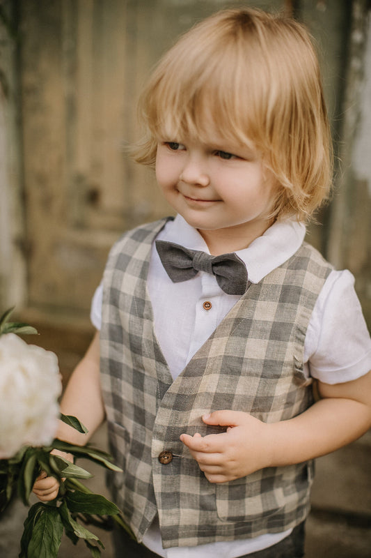 Handmade linen bow tie for boy