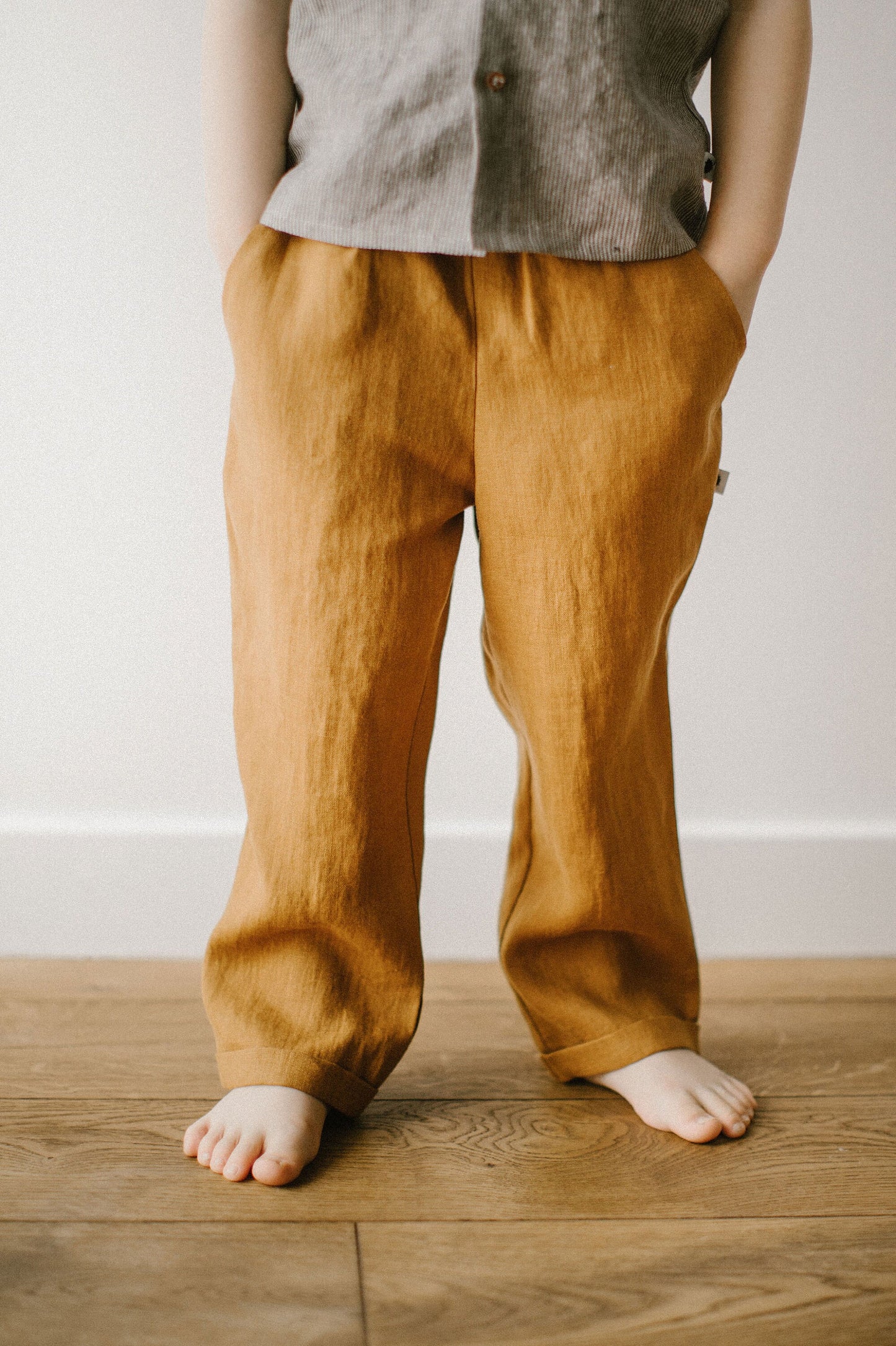 Elastic waist loose linen pants with pockets for boys