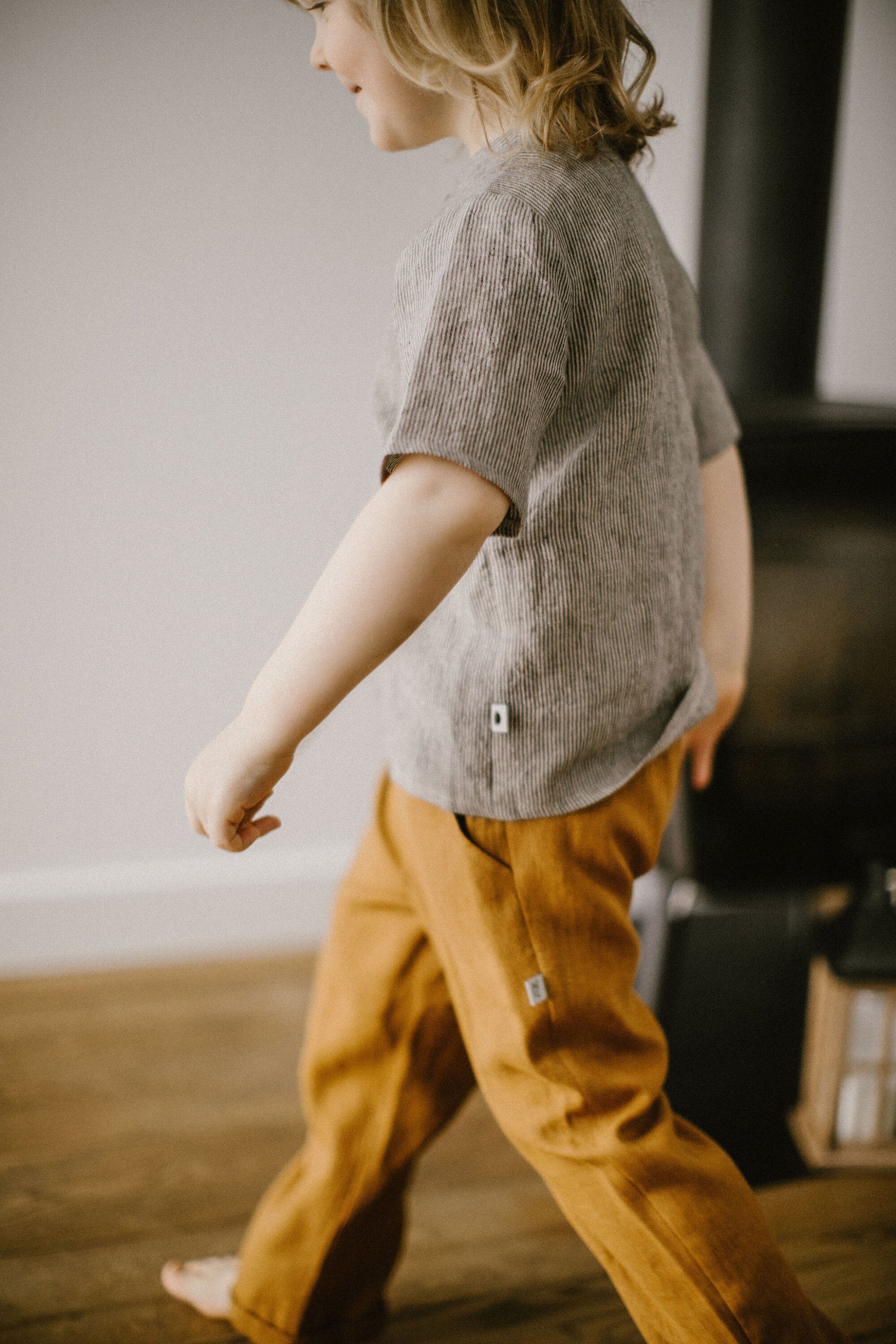 Elastic waist loose linen pants with pockets for boys